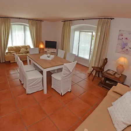 Boutique B&B Stancija 1904 Adults Only Apartment