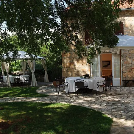 Boutique B&B Stancija 1904 Adults Only Apartment Svetvincenat