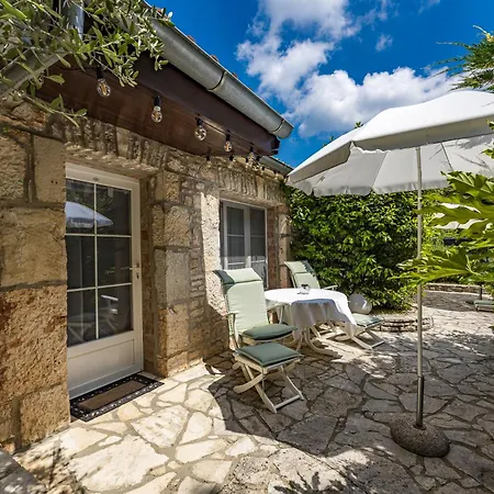 Apartment Boutique B&B Stancija 1904 Adults Only Svetvincenat