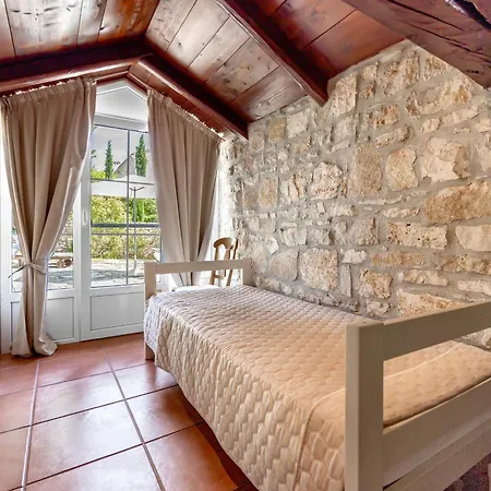 Boutique B&B Stancija 1904 Adults Only Apartment