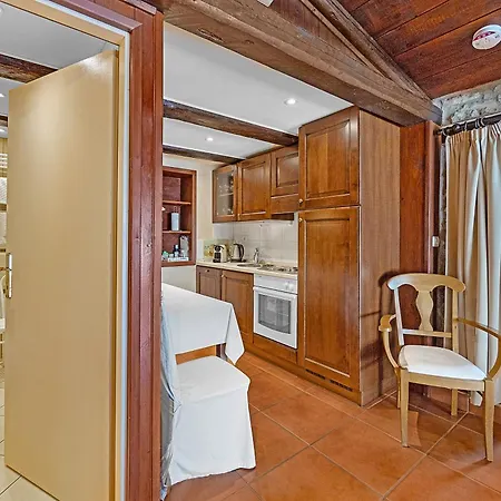 Apartment Boutique B&B Stancija 1904 Adults Only